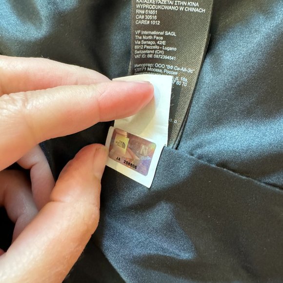 The North Face lightweight waterproof HyVent jacket Small - Picture 14 of 15